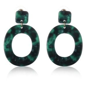NWT Green Acrylic Round Retro Drop Earrings